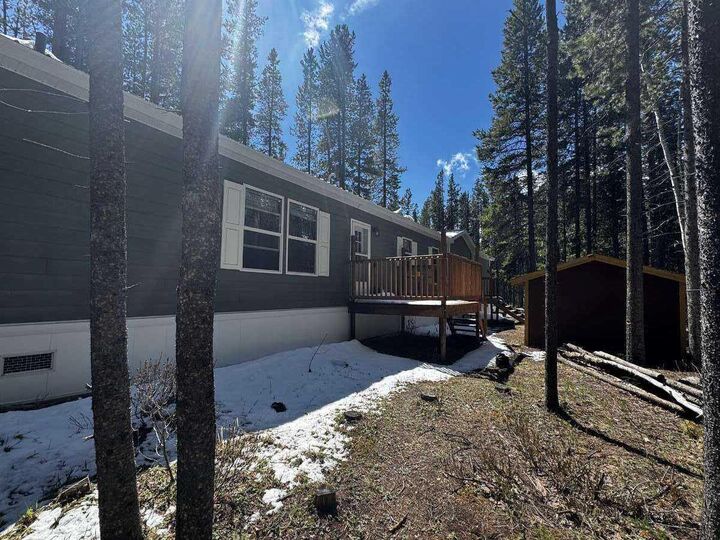 Property Photo: 6 Mount Kidd Loop AB T0L 2H0
