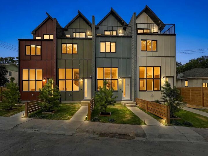 Property Photo: 2018, 2020, 2022, 2024 12 Avenue SW AB T3C 0S1