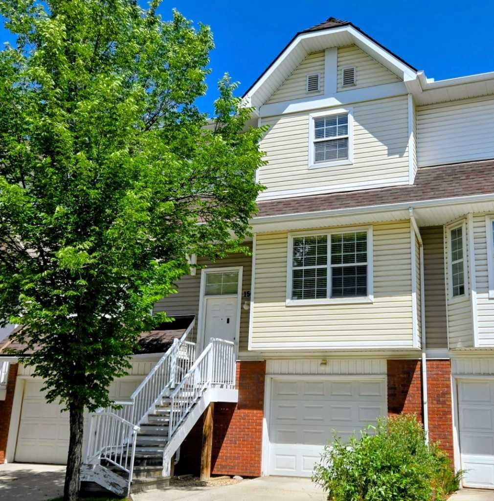 Property Photo:  156 Tuscany Springs Gardens NW  AB T3L 2R5 