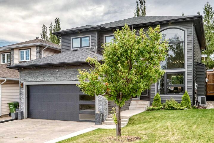 Property Photo: 10909 Hidden Valley Drive NW AB T3A 5V7