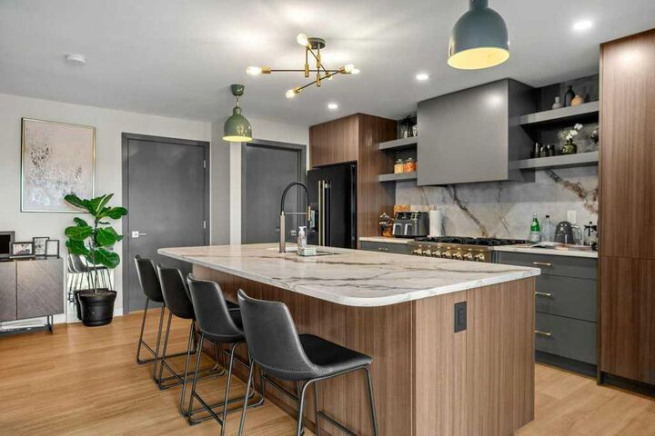 Property Photo: 2316 State Road SW AB T3C 3M6