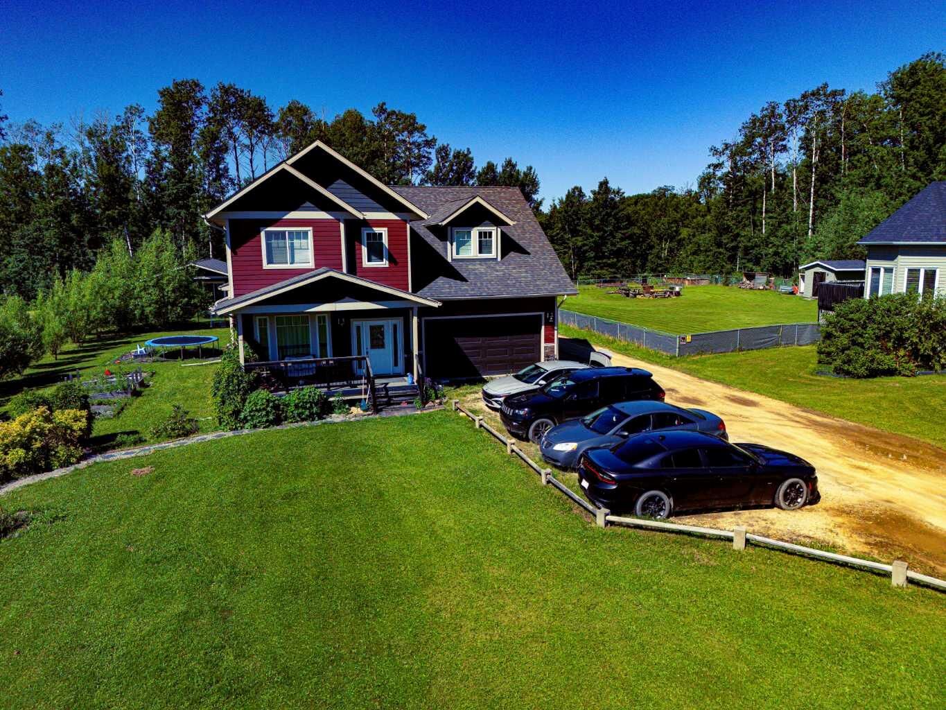 Property Photo:  2704 Blueberry Street  AB T0G 2K0 