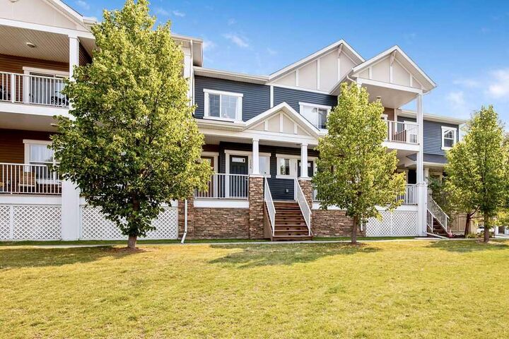 Property Photo: 1225 Kings Heights Way SE 1206 AB T4A 0T7