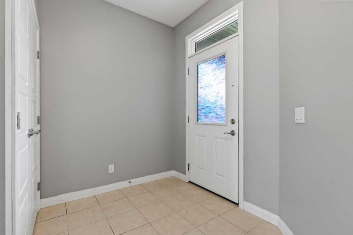 Property Photo:  14 Kingfisher Crescent SE  AB T4A 0X5 