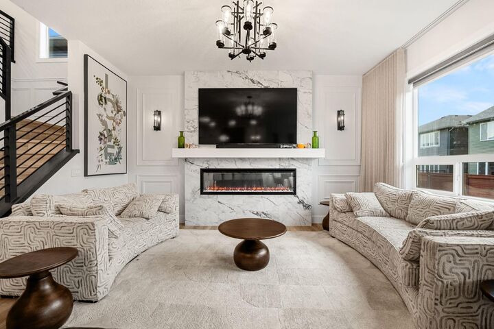 Property Photo:  694 Creekmill Court SW  AB T4B 5L3 