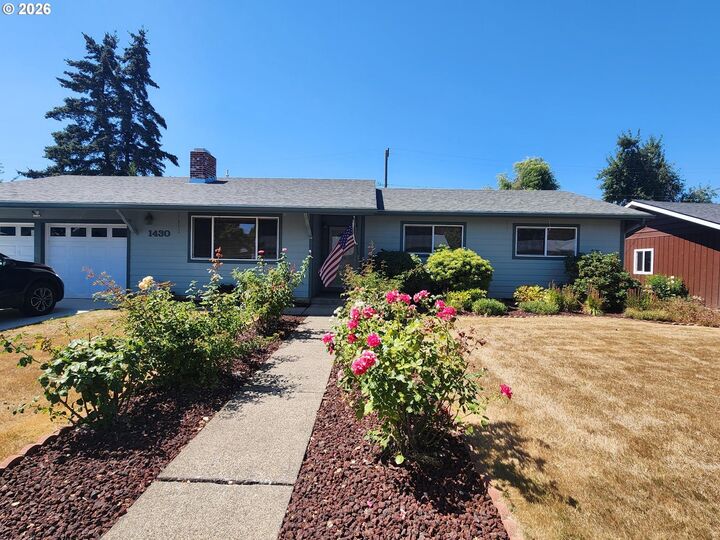 Property Photo: 1430 Powell St SE OR 97322