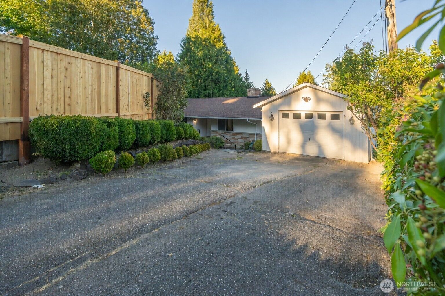 Property Photo:  19526  53rd Avenue NE  WA 98155 