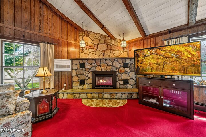 Property Photo: 1040 Delaware Drive PA 18336