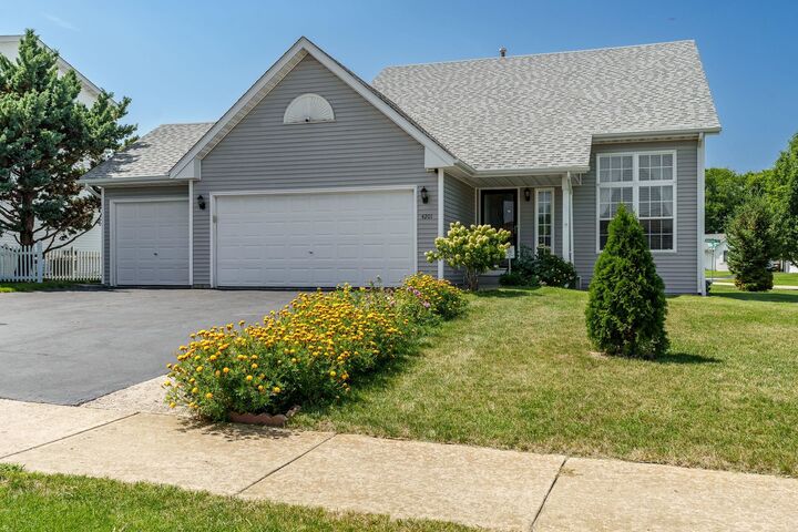 Property Photo:  4201 Clearfield Avenue  IL 61109 