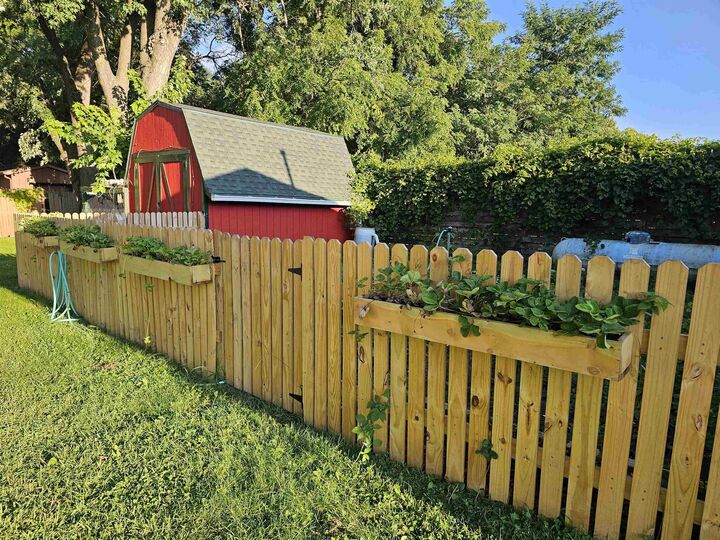 Property Photo: 705 E Alfred Street WI 54983