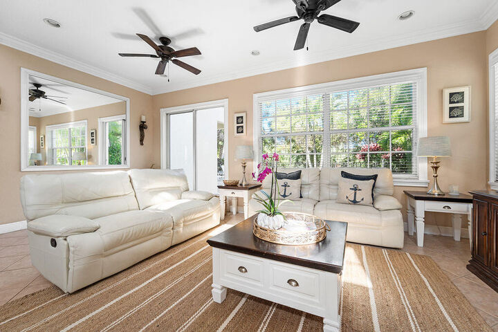 Property Photo: 1044 Vintner Boulevard FL 33410