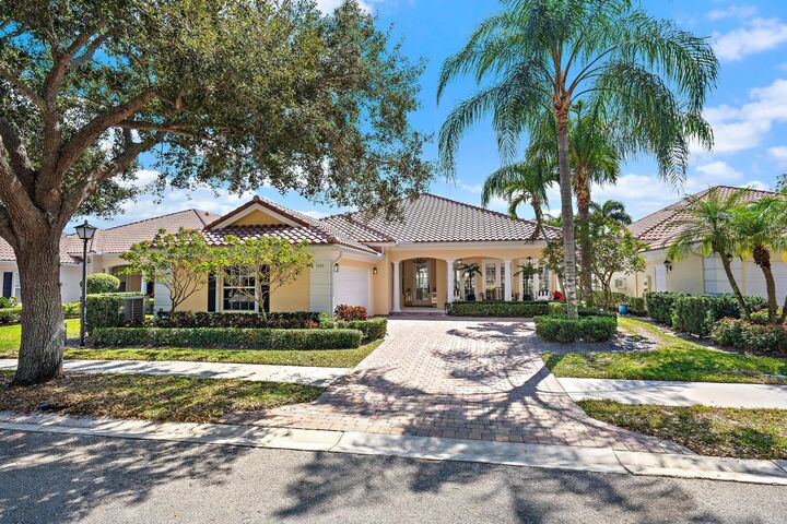 Property Photo:  1115 Orinoco Way  FL 33410 