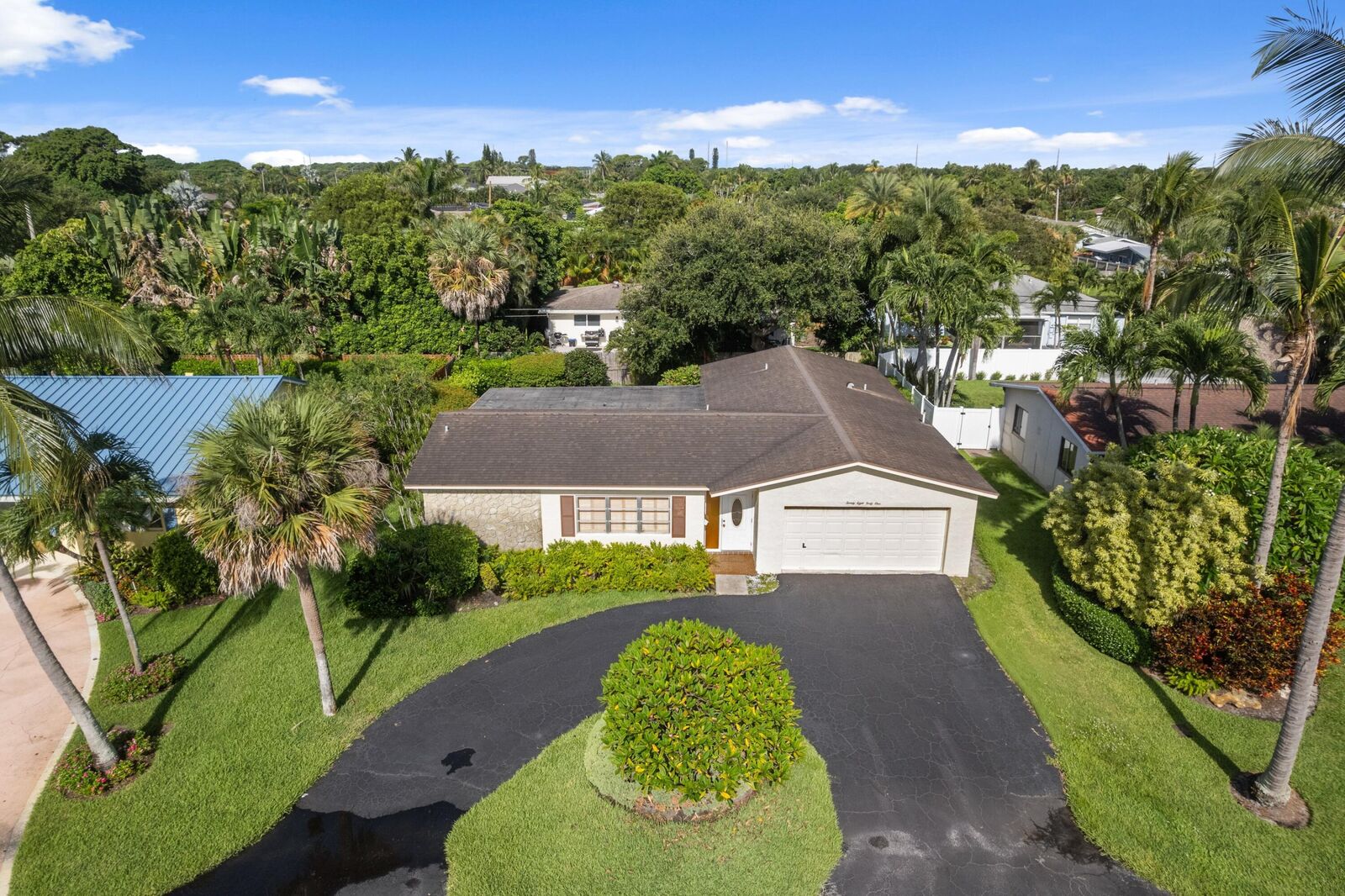 Property Photo: 2841 SW 5th Street FL 33435