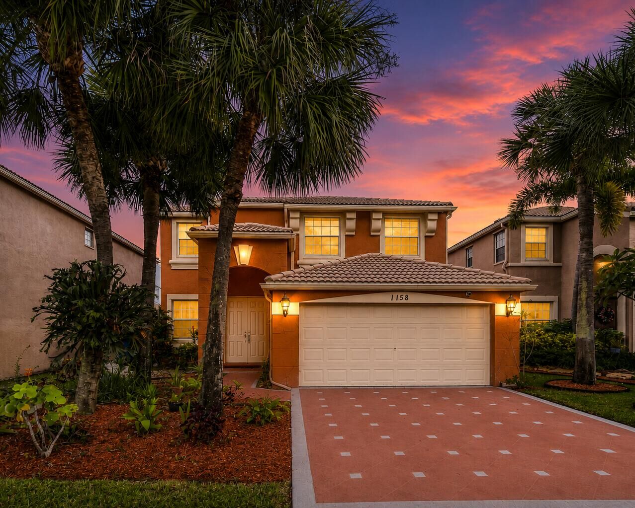 Property Photo: 1158 Oakwater Drive FL 33411