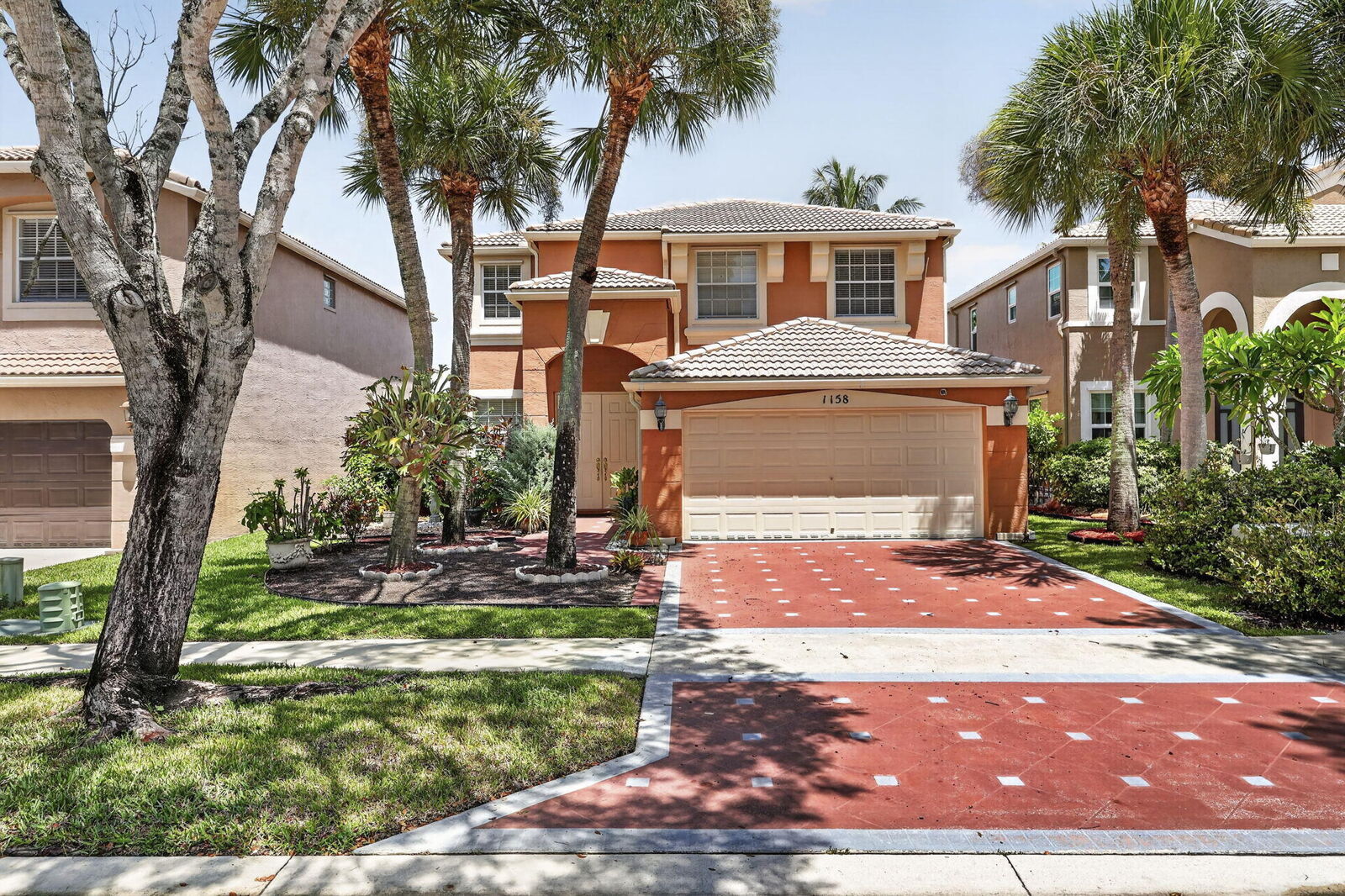 Property Photo:  1158 Oakwater Drive  FL 33411 