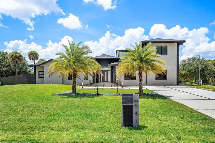 Property Photo:  641 Marshall Road  FL 33413 