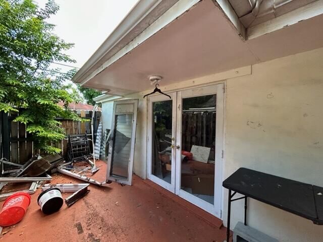 Property Photo:  1930 Pierce Street 1-3  FL 33020 