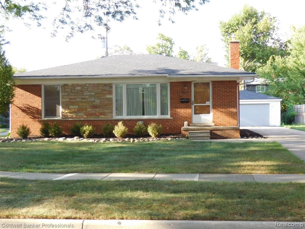 Property Photo: 1527 Hazel MI 48009