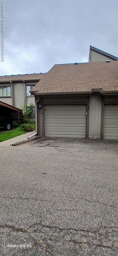 Property Photo:  7445 Radcliff Court  MI 48322 