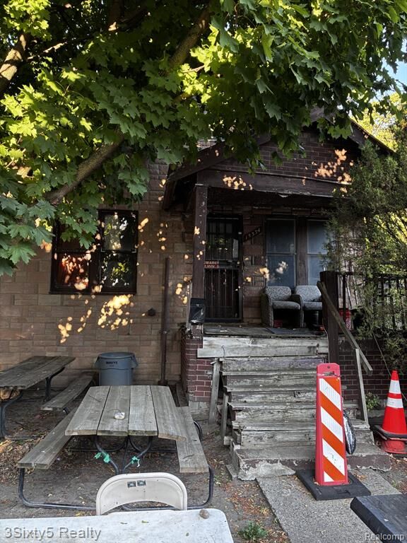 Property Photo: 15334 Roselawn Street MI 48238