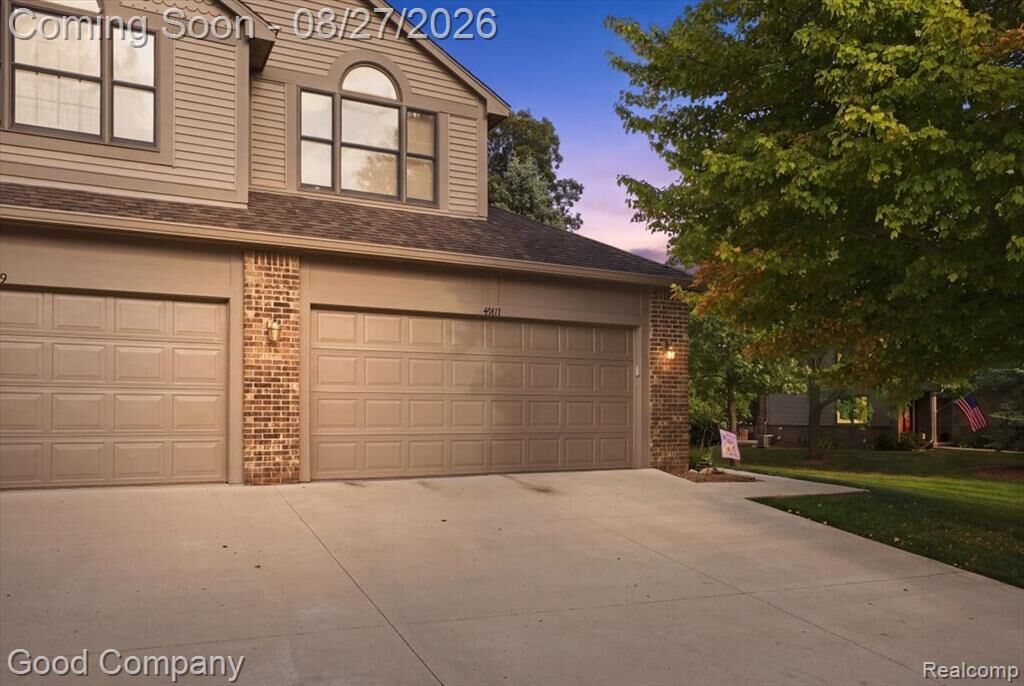 Property Photo: 45117 Coachman Court MI 48187