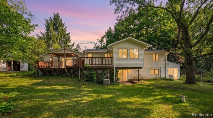 Property Photo: 10975 Andersonville Road MI 48350