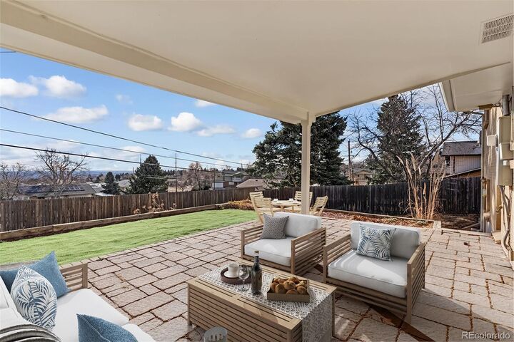 Property Photo: 960 S Arbutus Street CO 80228