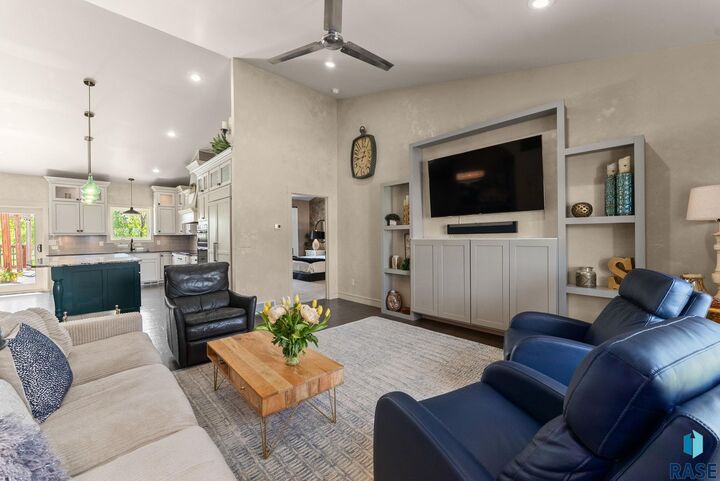 Property Photo: 47109 Dorothy St SD 57032