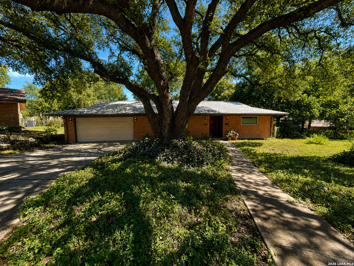 Property Photo: 3614 Larkhill TX 78228