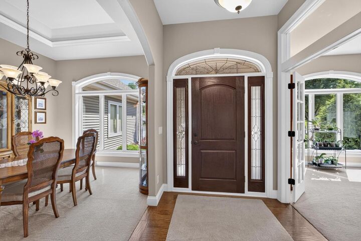 Property Photo:  100 Autumnwood Circle  WI 53572 