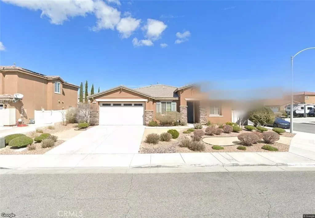 Property Photo: 5821 Kingsbury CA 93552