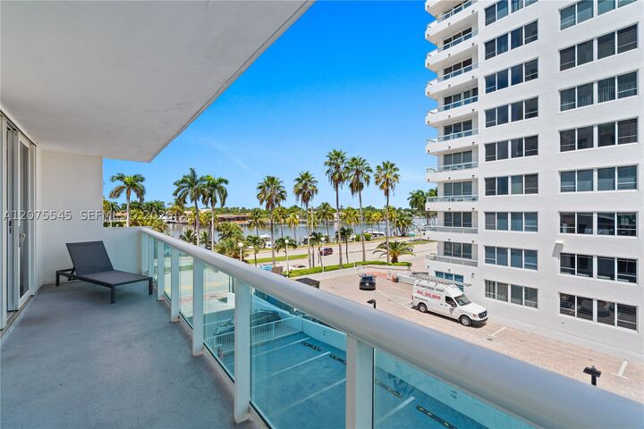 Property Photo: 5001 Collins Ave 3B FL 33140
