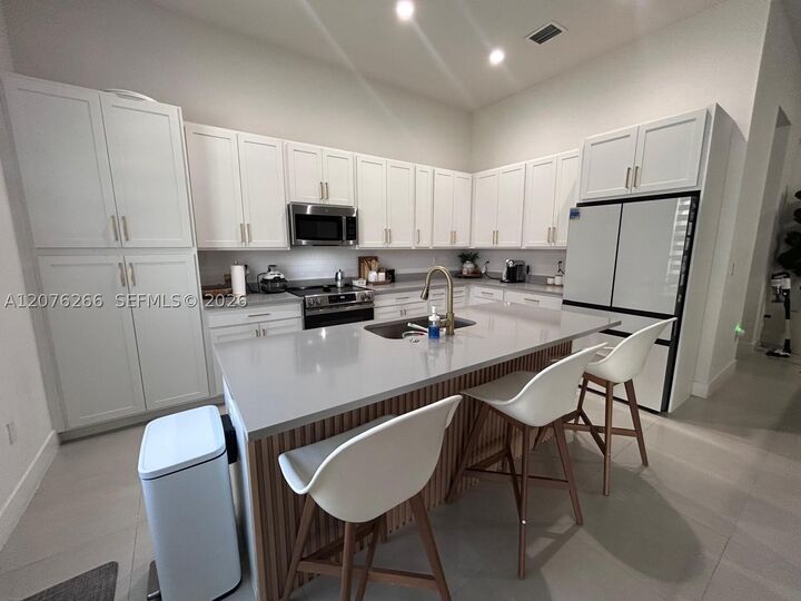 Property Photo: 14435 SW 13th Ter FL 33184