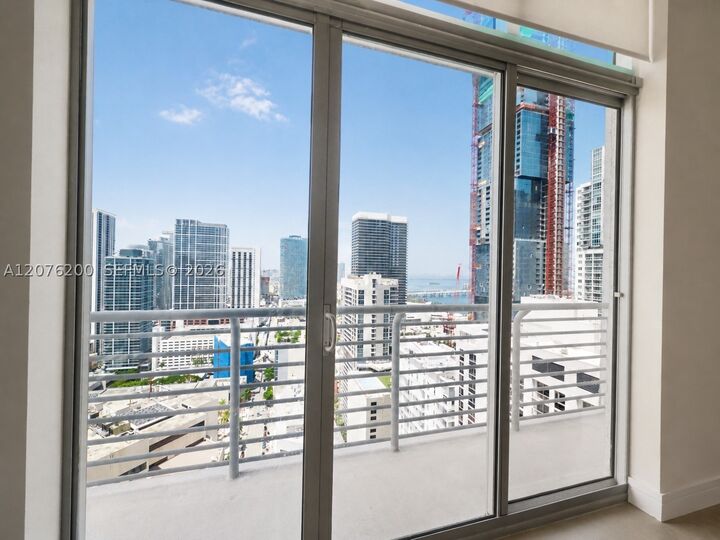 Property Photo:  133 NE 2nd Ave 3513  FL 33132 
