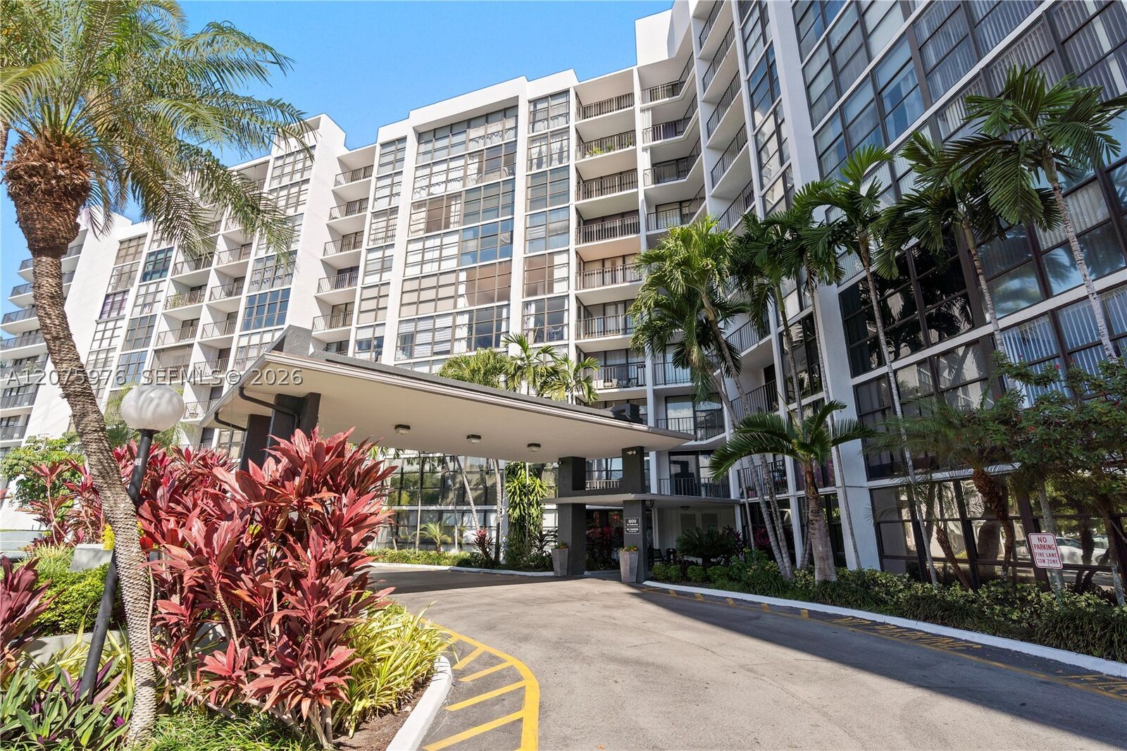 Property Photo: 800 Parkview Dr 909 FL 33009