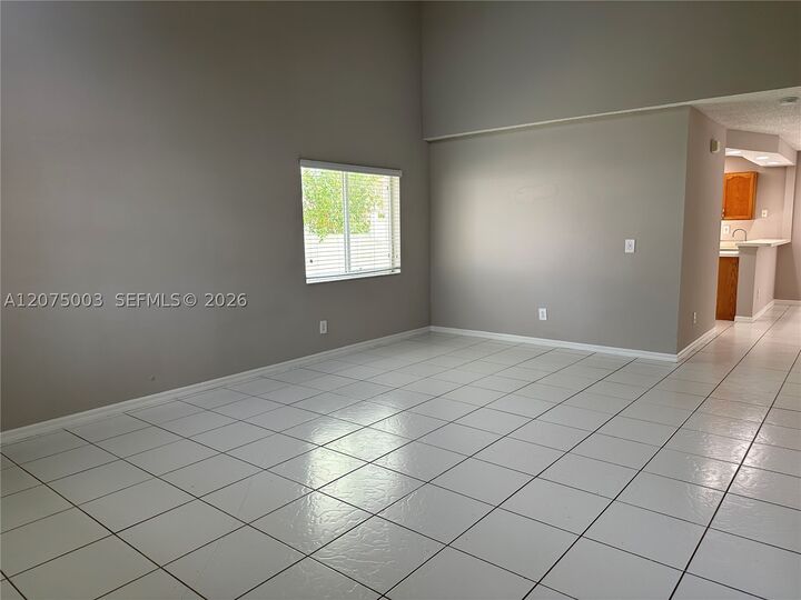 Property Photo: 2403 SW 106th Ave FL 33025