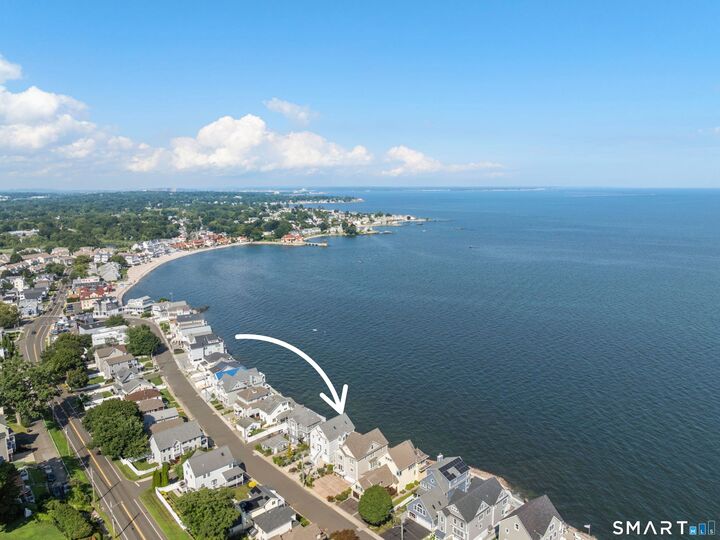 Property Photo:  109 Hillside Avenue  CT 06460 
