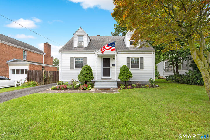 Property Photo: 134 Washington Avenue CT 06518