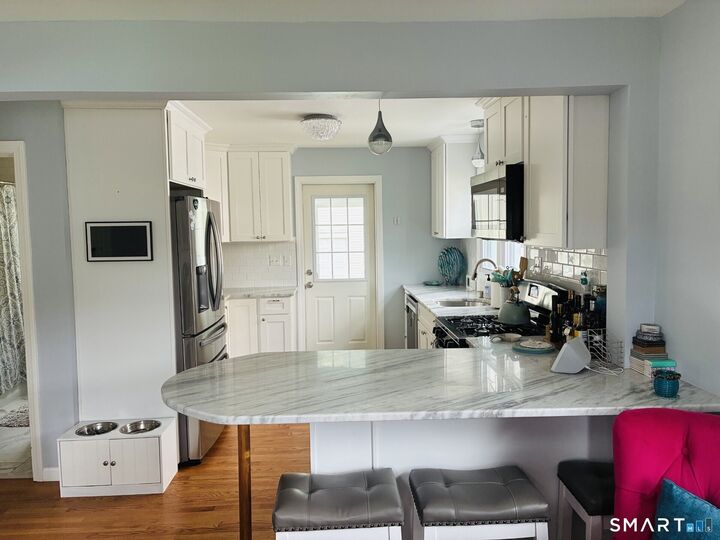 Property Photo:  630 Silver Lane  CT 06118 