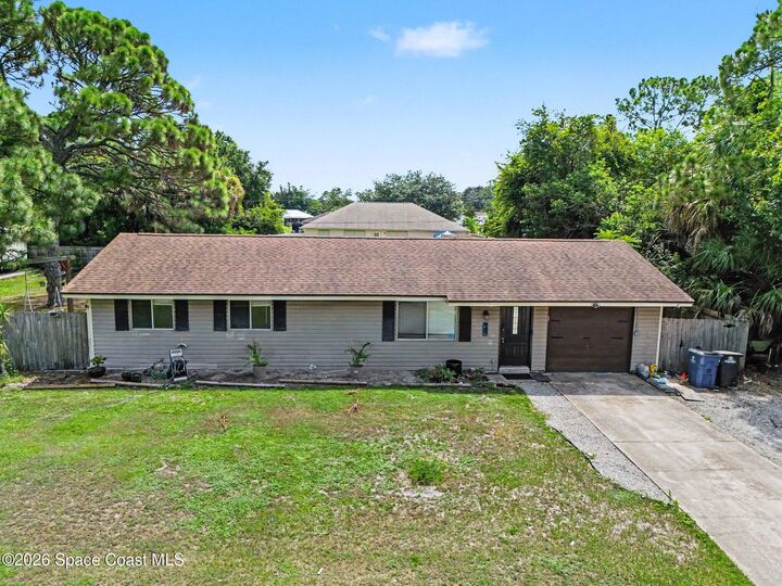 Property Photo:  953 Cherokee Road SE  FL 32909 