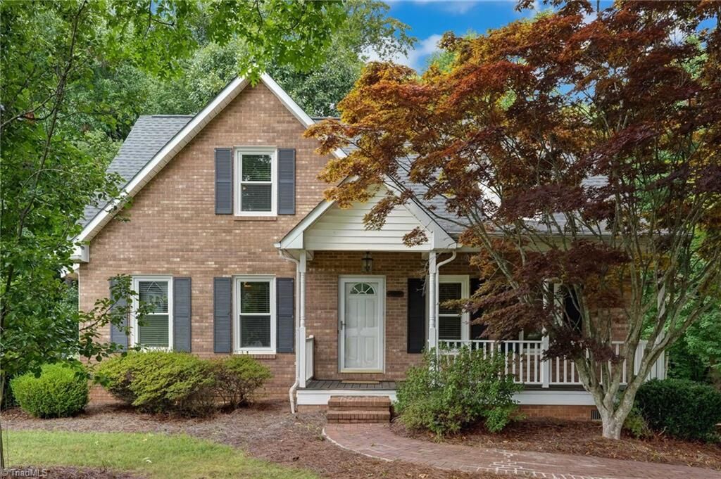 Property Photo: 929 Kensal Green Drive NC 27284