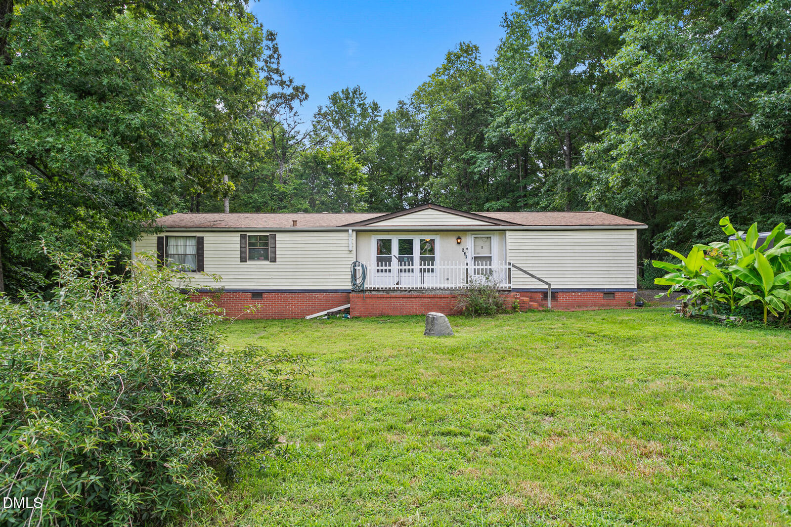Property Photo: 535 Nc-100 NC 27377
