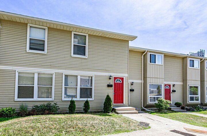 Property Photo: 70 Fiddlers Green Road 88 ON N6H 4R4