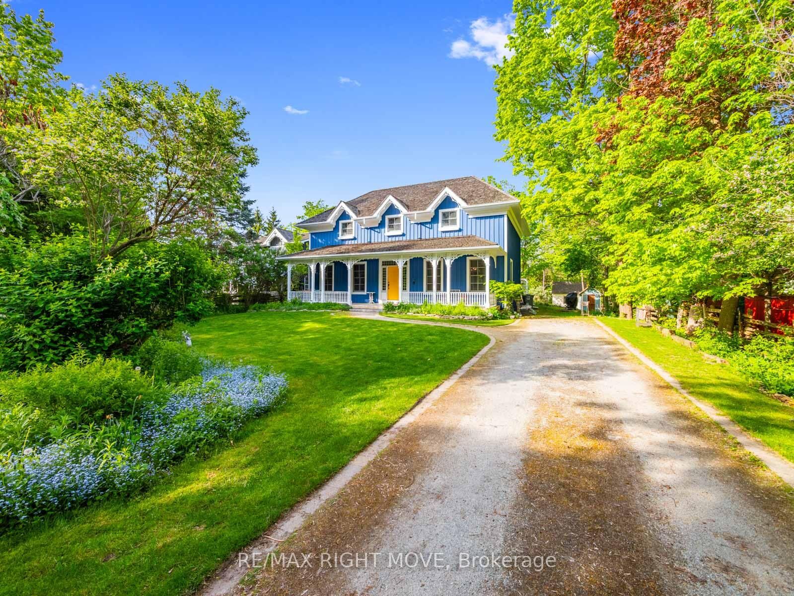 Property Photo: 7135 Pond Street ON L5W 1A1