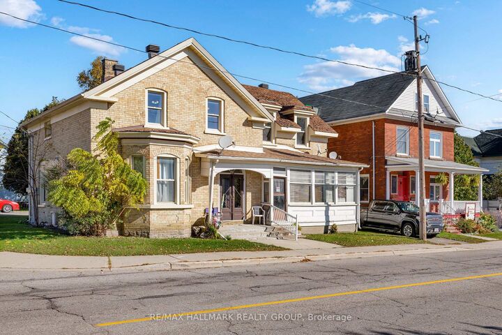 Property Photo:  15 Elmsley Street N 3  ON K7A 2G4 