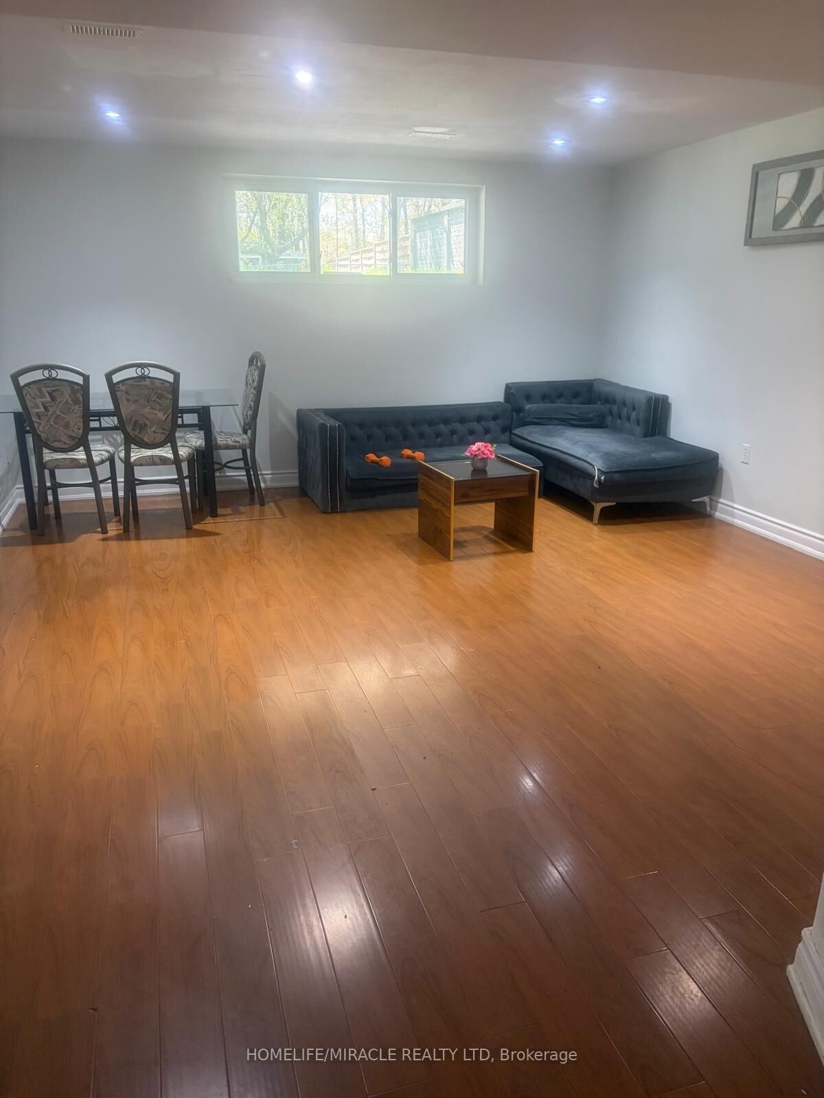 Property Photo:  10 Eaglewing Court E  ON M1E 4M1 