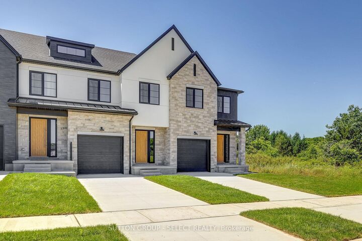 Property Photo:  31 Optimist Drive  ON N5P 3T2 