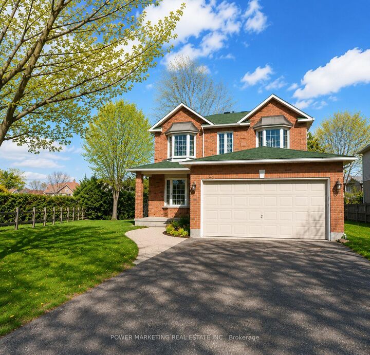 Property Photo: 29 Taj Court ON K1G 5K7