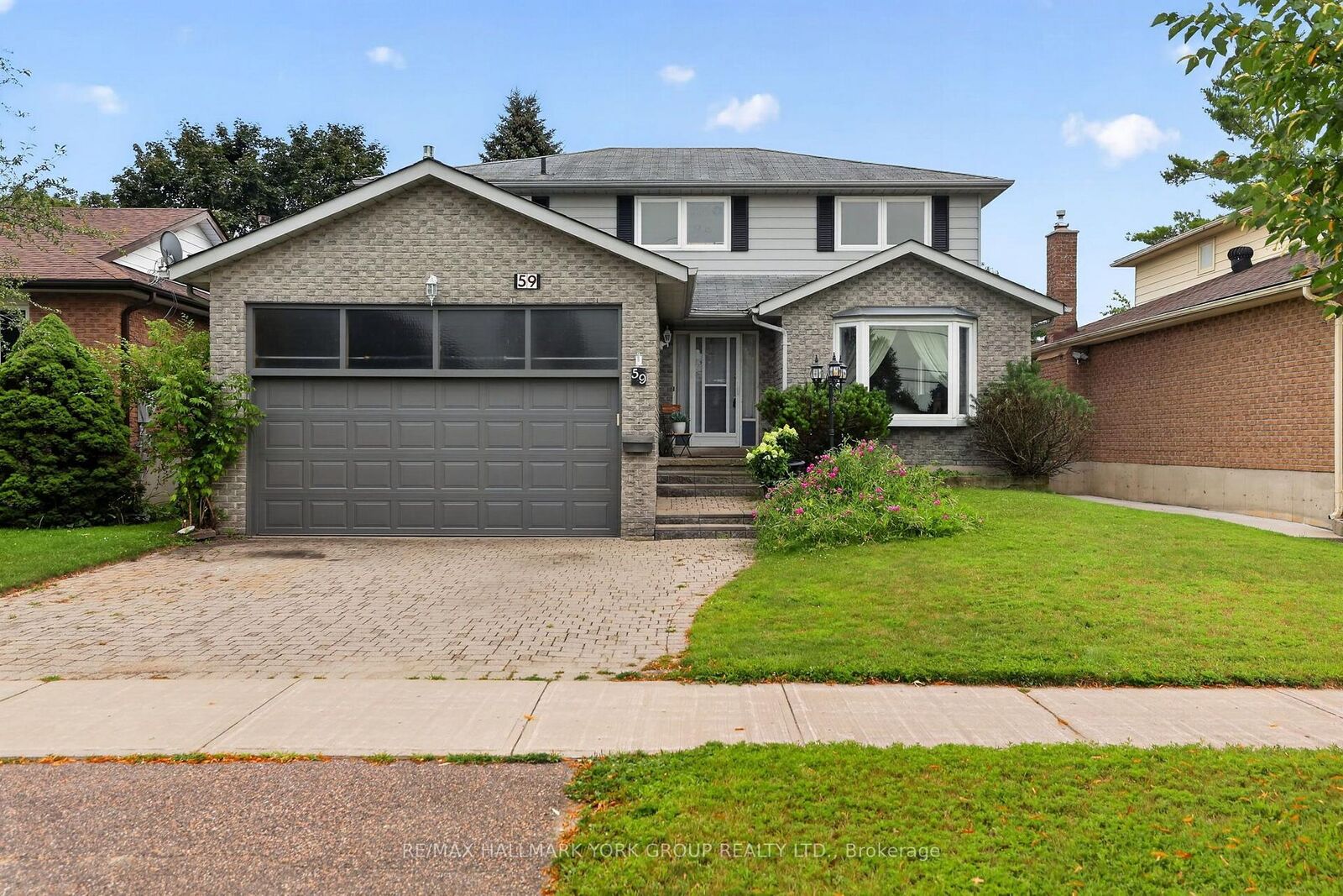 Property Photo: 59 Riverglen Drive ON L4P 3K7