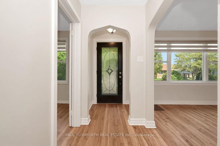 1072 Richard Avenue — photo 1